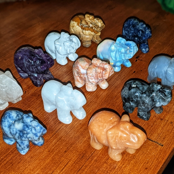 Metaphysical Healing Crystal Elephant Gemstone | Body Balance Gemstone - Picture 10 of 10